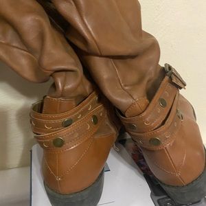 Boots 7.5 circus brand knee high